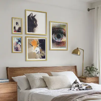 Tavelvägg med 5 motiv moderna konstporträtt i abstrakt stil