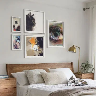Tavelvägg med 5 motiv moderna konstporträtt i abstrakt stil