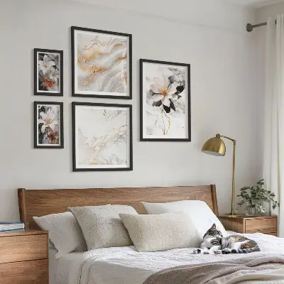 Blommor i marmor set om 5 tavlor med elegant motiv