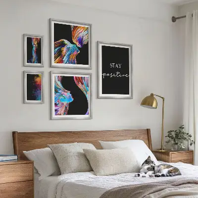 Väggdekoration tavelset med färgglada positiva abstraktioner
