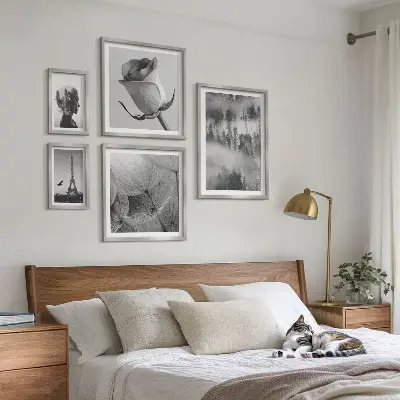 Tavelset med väggdekoration svartvitt motiv av natur och stad