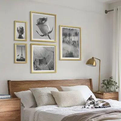 Tavelset med väggdekoration svartvitt motiv av natur och stad