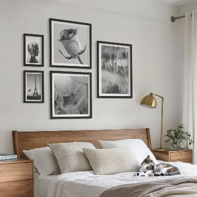 Tavelset med väggdekoration svartvitt motiv av natur och stad