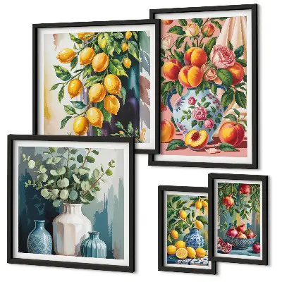 Väggdekoration i form av tavelset fruktiga och blommiga kompositioner