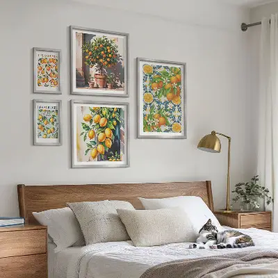 Tavelvägg med 5 tavlor med vintage-motiv av citrusfrukter och blommor