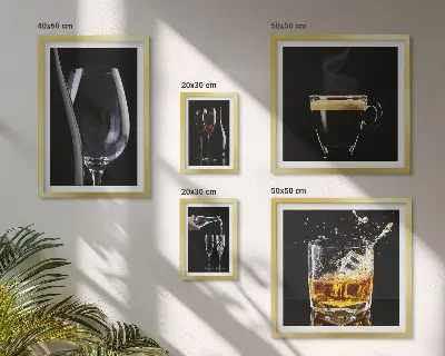 Tavelvägg med cocktails och drycker set med 5 tavlor i barstil