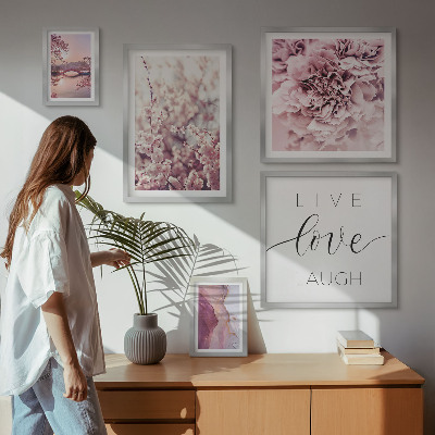 Set om 5 tavlor Blommotiv pastellfärgade slogans