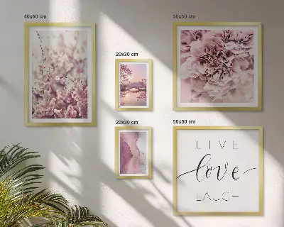 Blommotiv med pastellfärgade slogans set om 5 tavlor