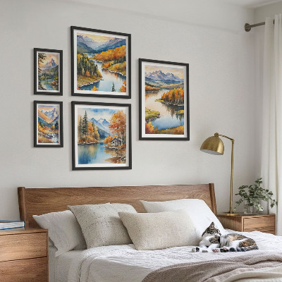 Tavelvägg med 5 tavlor Bergsfloder höstträd