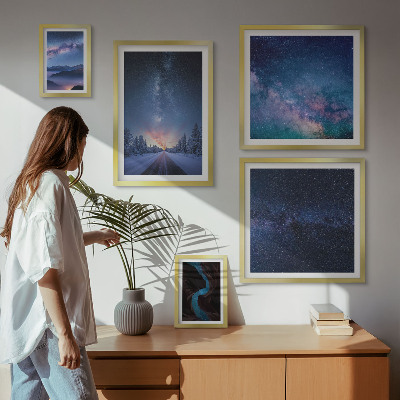 Tavelvägg med 5 tavlor Kosmiska nattlandskap