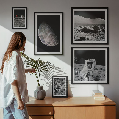 Väggdekoration tavelset Astronauternas månlandskap