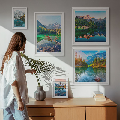 Tavelvägg med 5 tavlor Bergslandskap, sjöar, skogar