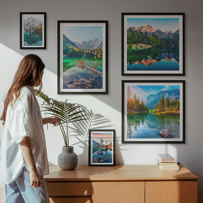 Tavelvägg med 5 tavlor Bergslandskap, sjöar, skogar