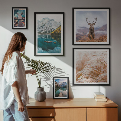 Tavelvägg med 5 tavlor Bergslandskap och naturens skönhet
