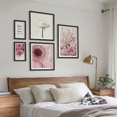 Tavelvägg med 5 tavlor Blommiga romantiska accenter