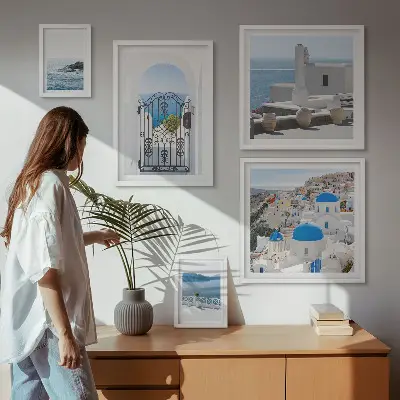 Tavelvägg med 5 tavlor med motiv av medelhavsutsikt från Grekland