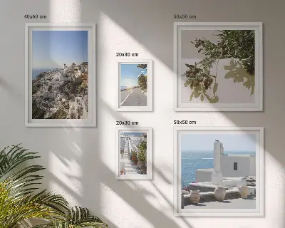 Väggdekoration i tavelset med santorini-motiv