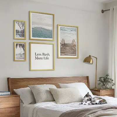Set med 5 tavlor med motiv av stränder, lugn och havsutsikt
