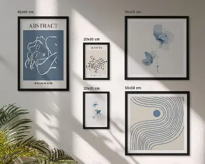 Tavelvägg med 5 tavlor i modern abstrakt blomsterstil