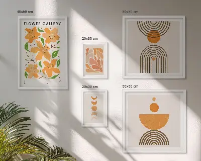 Tavelvägg med 5 tavlor med motiv av blommor och geometri