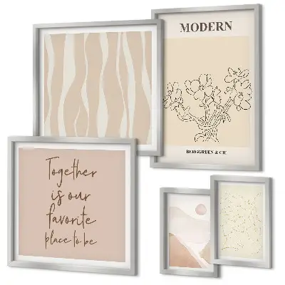 Tavelvägg med 5 tavlor i modern minimalistisk stil
