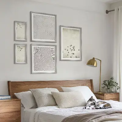 Minimalistisk fågelmålning tavelvägg med 5 tavlor