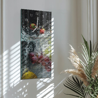 Vertikal klocka i glas Frukt