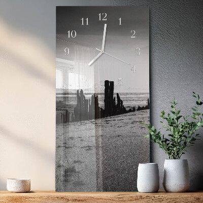 Vertikal klocka i glas Strand