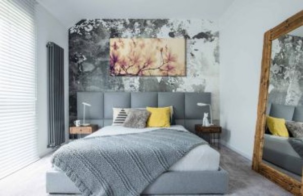 Konst möter rymden: hur boho-målningar livar upp loftinteriörer