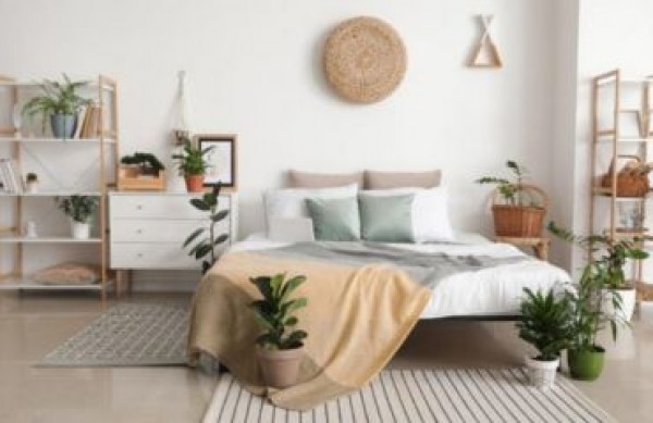 Hur förskönar man sitt sovrum? Kreativa och praktiska idéer för ett snyggt och mysigt utrymme
